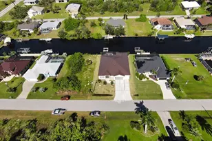 9222 Rosebud Cir, Port Charlotte, FL 33981 - Photo 3