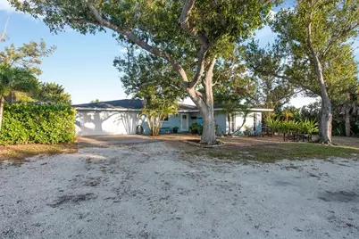 300 E Bay Heights Avenue, Englewood, FL 34223 - Photo 5