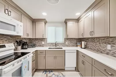 1245 Holiday Drive, Englewood, FL 34223 - Photo 11