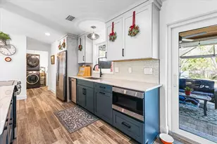 830 Park Rd, Englewood, FL 34223 - Photo 11