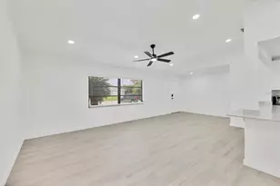 948 Andrews Ave NW, Port Charlotte, FL 33948 - Photo 9