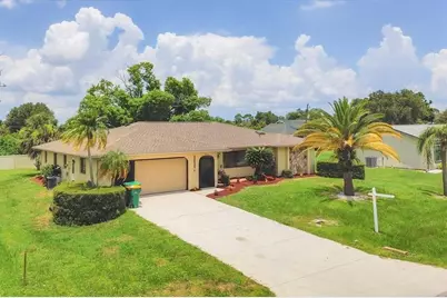 948 Andrews Avenue NW, Port Charlotte, FL 33948 - Photo 3