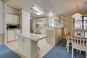 137 N Fiji Cir, Englewood, FL 34223 - Photo 19