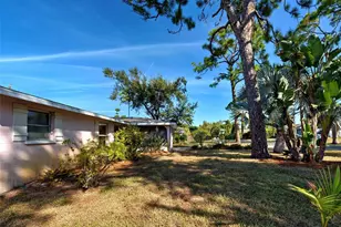 5984 Diana Rd, Venice, FL 34293 - Photo 7