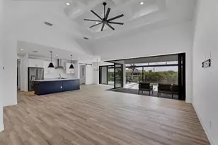 9364 Miami, Port Charlotte, FL 33981 - Photo 3