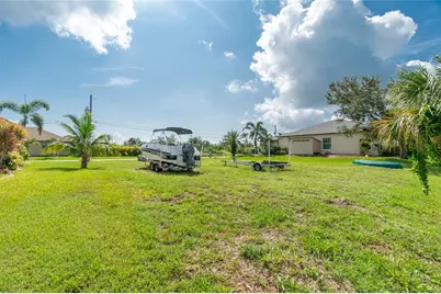 15666 Stuart Circle, Port Charlotte, FL 33981 - Photo 7