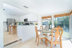 1648 Shelburne Ln, Sarasota, FL 34231 - Photo 23