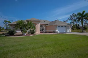 82 Pinehurst Pl, Rotonda West, FL 33947 - Photo 3
