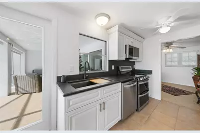 1350 Aqua View Lane, Englewood, FL 34223 - Photo 9