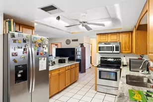 105 Cousley Dr SE, Port Charlotte, FL 33952 - Photo 17