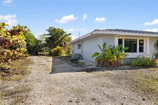 105 Cousley Dr SE, Port Charlotte, FL 33952 - Photo 47