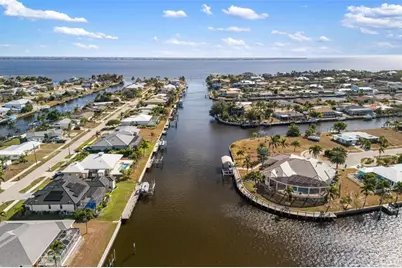 105 Cousley Drive SE, Port Charlotte, FL 33952 - Photo 7