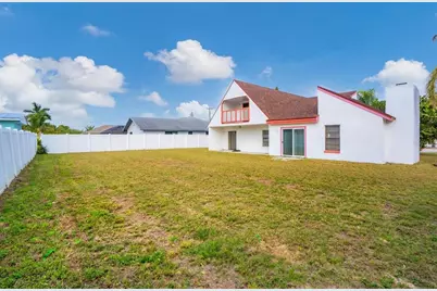 1930 Viscaya Parkway, Cape Coral, FL 33990 - Photo 27