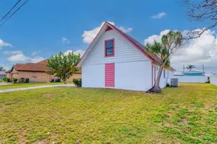 1930 Viscaya Pkwy, Cape Coral, FL 33990 - Photo 3