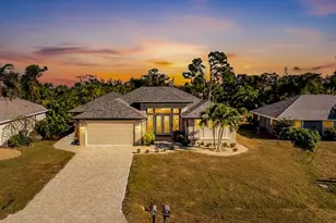 167 Mariner Ln, Rotonda West, FL 33947 - Photo 3