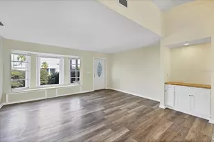 122 SE 41st Terrace, Cape Coral, FL 33904 - Photo 5