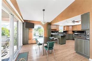 2805 N Beach Rd, Englewood, FL 34223 - Photo 13