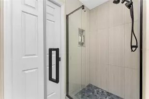 487 Dover Cir, Englewood, FL 34223 - Photo 45