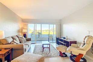 404 Cerromar Cir N, Venice, FL 34293 - Photo 5