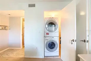 404 Cerromar Cir N, Venice, FL 34293 - Photo 29
