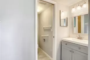 404 Cerromar Cir N, Venice, FL 34293 - Photo 23