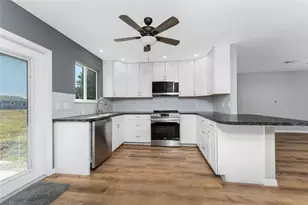 6439 Facet Ln, Port Charlotte, FL 33981 - Photo 9