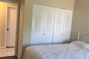 10421 Chablis Ave, Englewood, FL 34224 - Photo 15