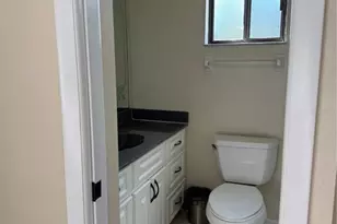 10421 Chablis Ave, Englewood, FL 34224 - Photo 17