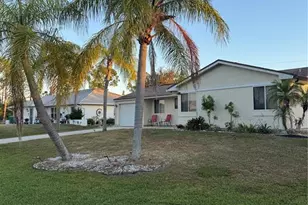 10421 Chablis Ave, Englewood, FL 34224 - Photo 3