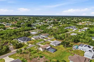 10421 Chablis Ave, Englewood, FL 34224 - Photo 37