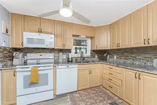 2860 Penguin Ln, Englewood, FL 34224 - Photo 11