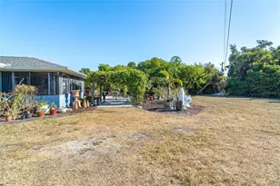 896 Clearview Dr, Port Charlotte, FL 33953 - Photo 33