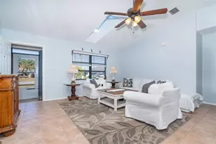 896 Clearview Dr, Port Charlotte, FL 33953 - Photo 7