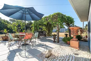 896 Clearview Dr, Port Charlotte, FL 33953 - Photo 29