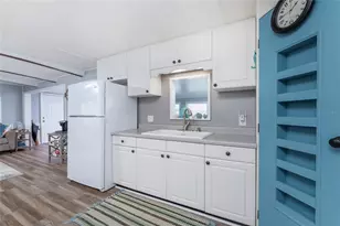 615 Via Cala, Englewood, FL 34224 - Photo 13