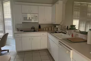 858 Tartan Dr, Venice, FL 34293 - Photo 15