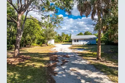 285 S Oxford Drive, Englewood, FL 34223 - Photo 7