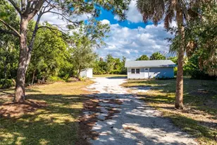 285 S Oxford Dr, Englewood, FL 34223 - Photo 7