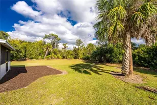 285 S Oxford Dr, Englewood, FL 34223 - Photo 41