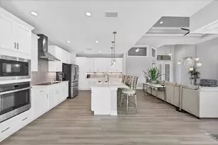 18610 Ayrshire Cir, Port Charlotte, FL 33948 - Photo 9