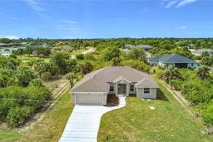 13503 Ainsworth Ln, Port Charlotte, FL 33981 - Photo 3