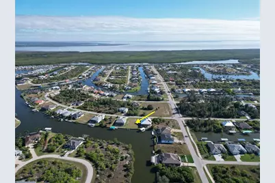 8050 Arlewood Circle, Port Charlotte, FL 33981 - Photo 13