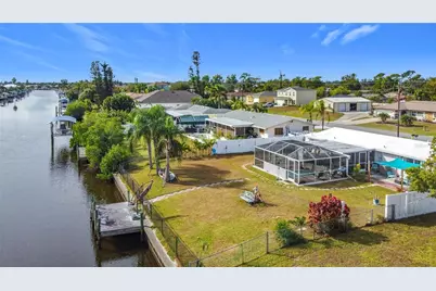 551 W Tarpon Boulevard NW, Port Charlotte, FL 33952 - Photo 5