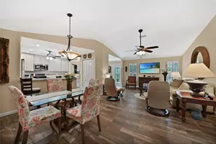 643 Foxwood Blvd, Englewood, FL 34223 - Photo 9