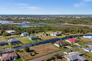 176 W Pine Valley Ln, Rotonda West, FL 33947 - Photo 1