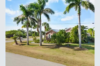 208 Antilla Drive, Rotonda West, FL 33947 - Photo 59