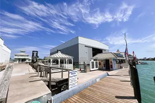 100 Circuit Rd, Nokomis, FL 34275 - Photo 17