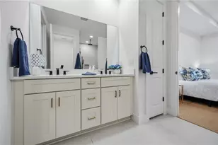 18803 Dayspring Pl, Venice, FL 34293 - Photo 43