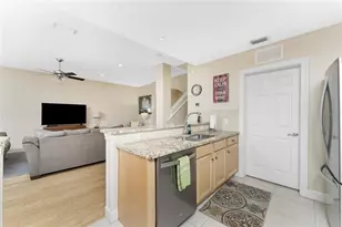 10641 Lemon Creek Loop, Englewood, FL 34224 - Photo 15