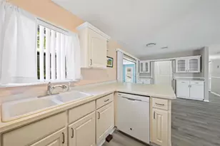 165 Francis Dr NE, Port Charlotte, FL 33952 - Photo 5